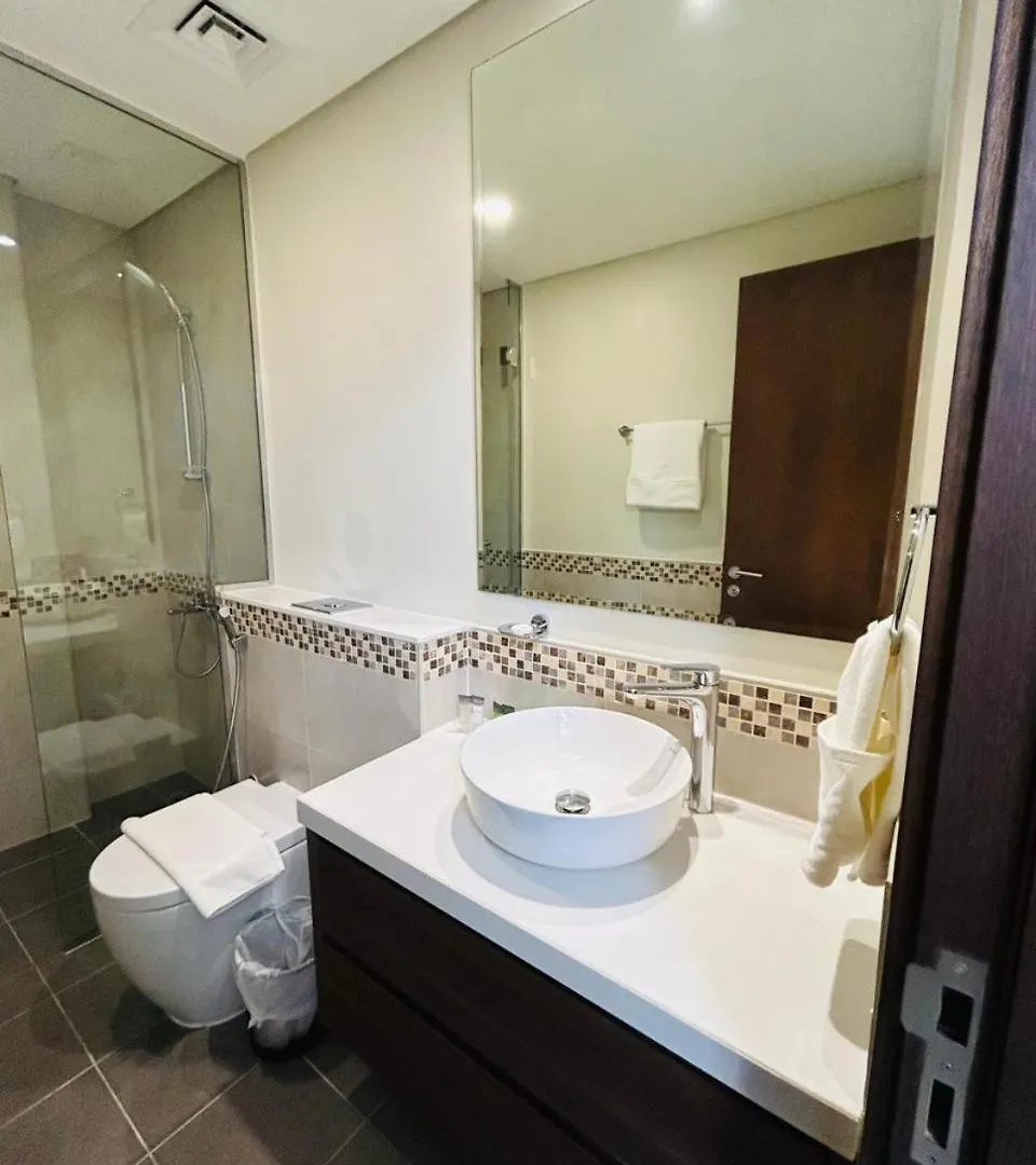 Luxurious 2Bhk Apartment In Reva Tower Dubai