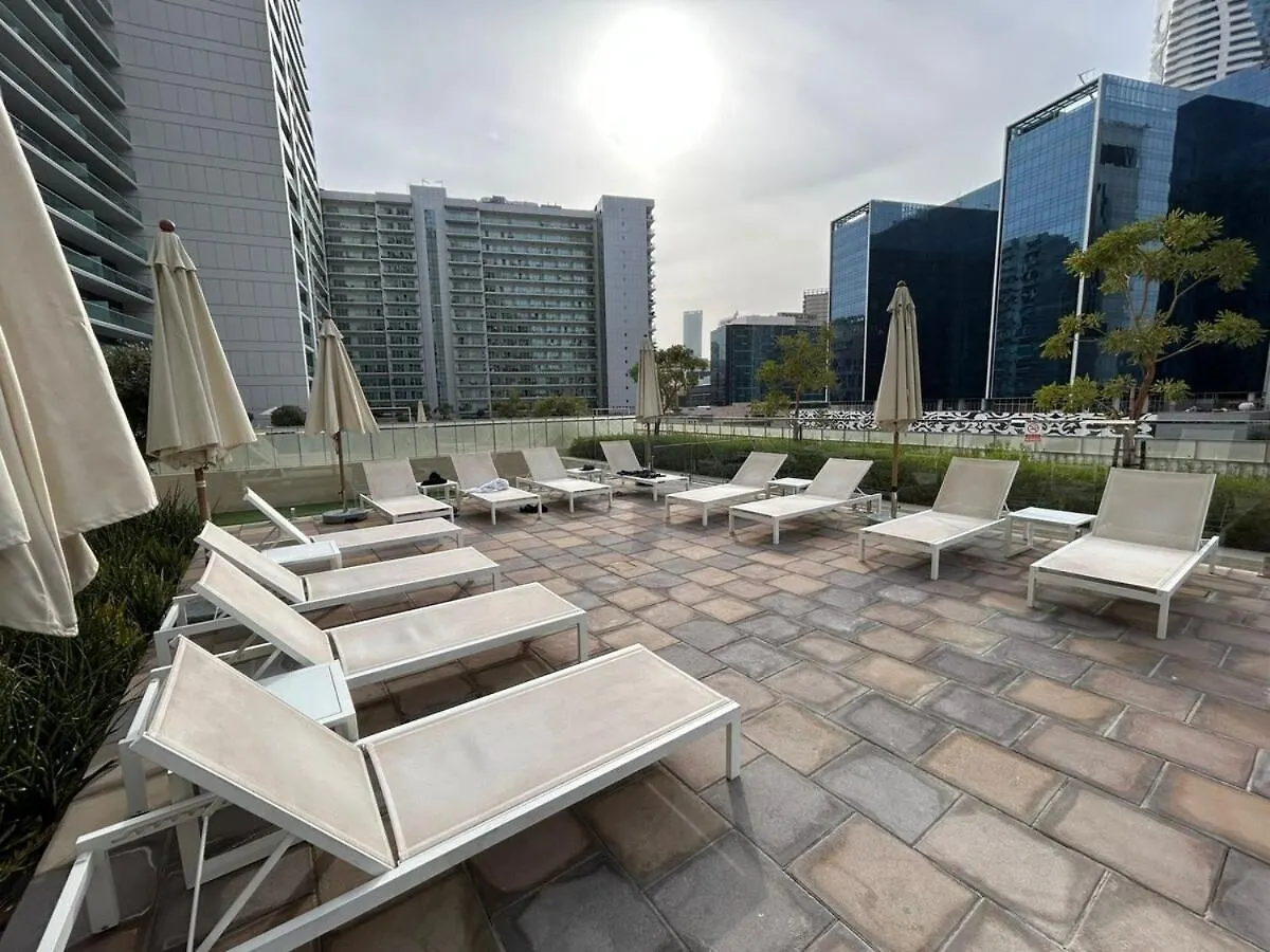 Luxurious 2Bhk Apartment In Reva Tower Dubai