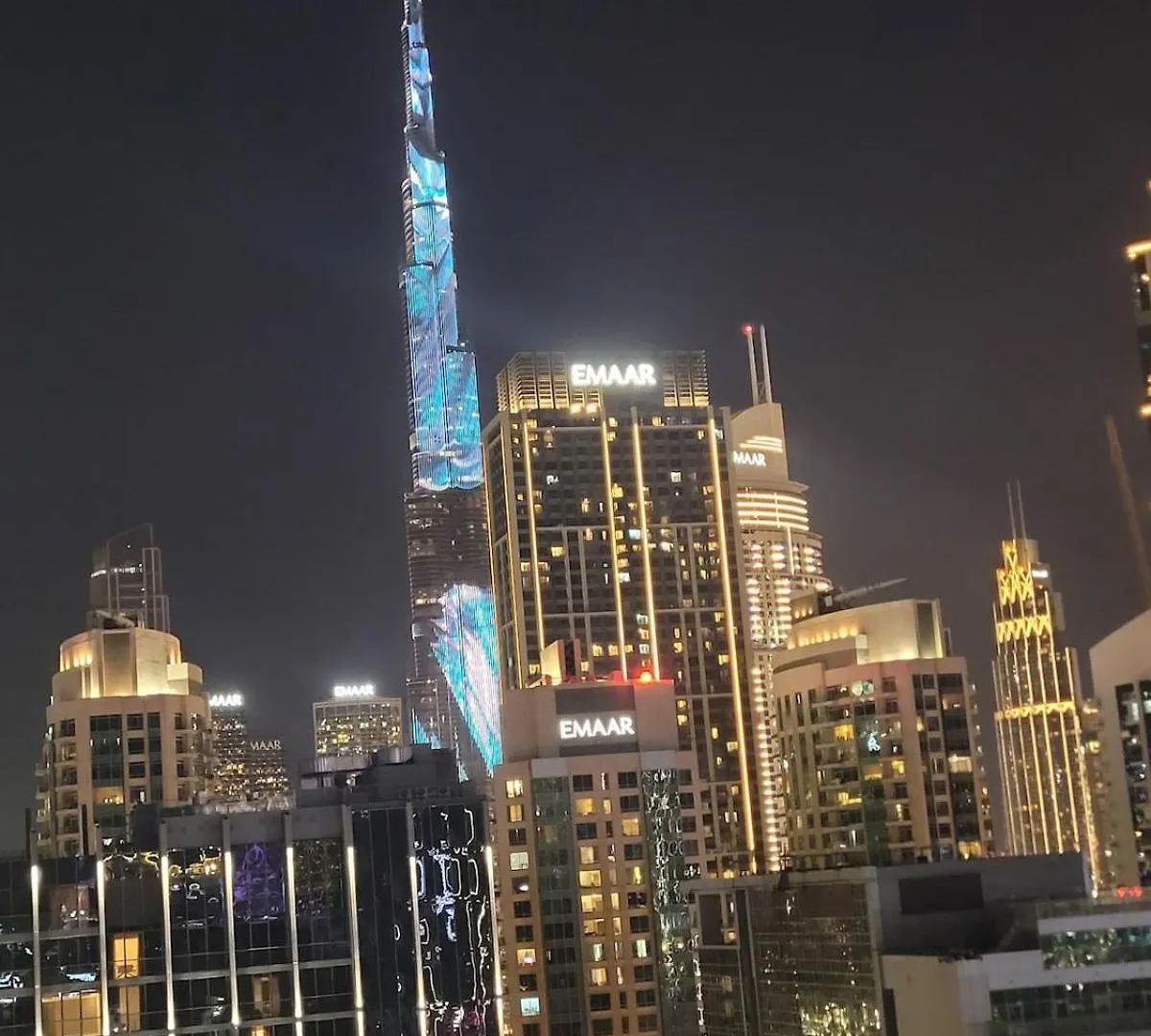 Luxurious 2Bhk Apartment In Reva Tower Dubai