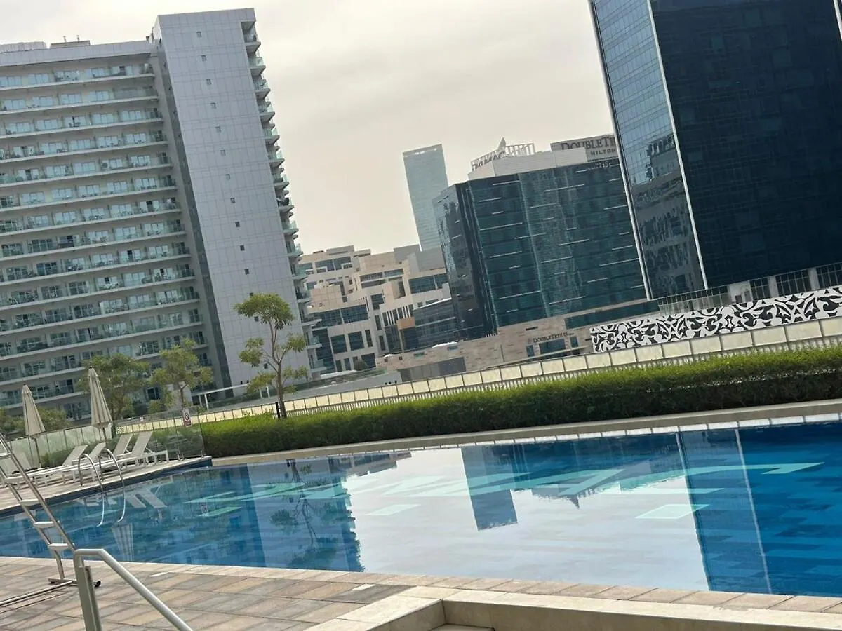 Luxurious 2Bhk Apartment In Reva Tower Dubai