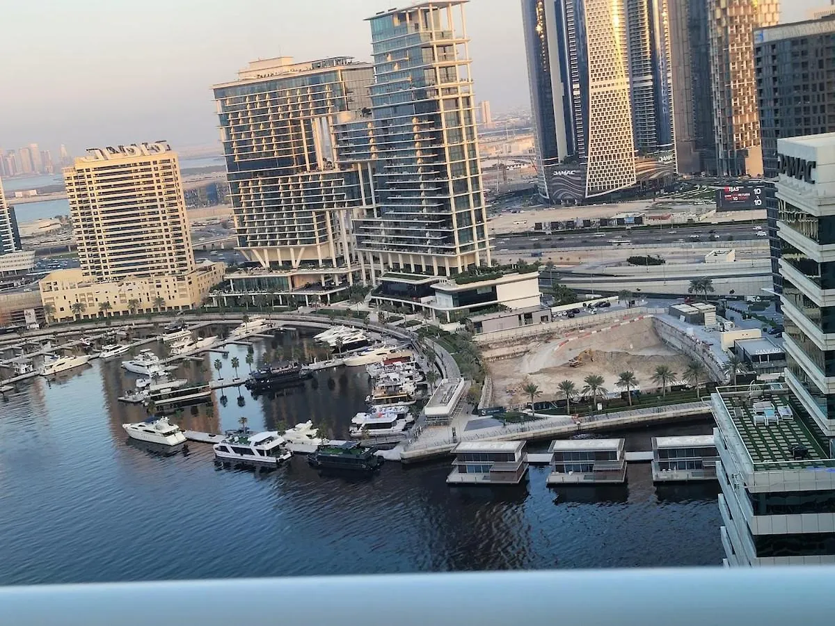 Luxurious 2Bhk Apartment In Reva Tower Dubai