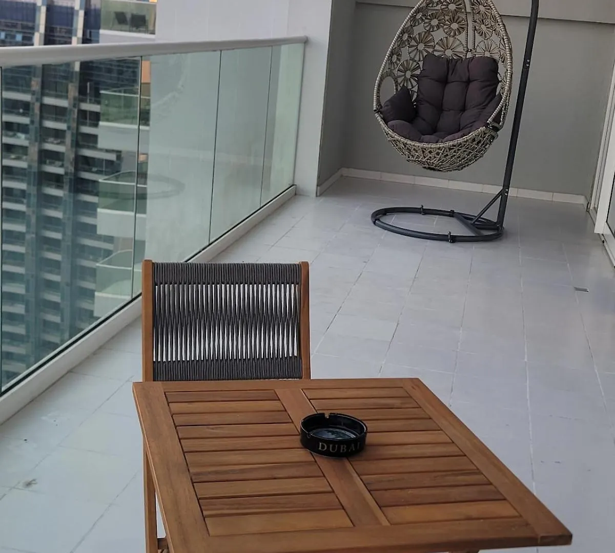 Luxurious 2Bhk Apartment In Reva Tower Dubai